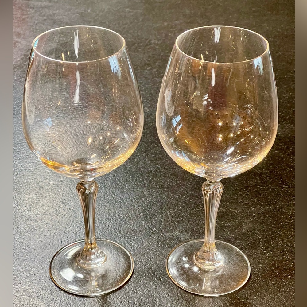 Pair of RCR Cristalleria Italiana Burgundy Crystal Wine Glasses